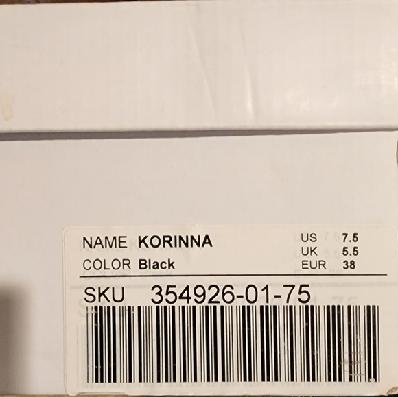 JustFab Korinna Boots - Picture 9 of 9